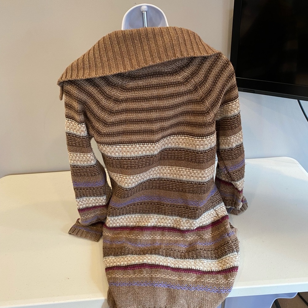 Boho cardigan with buttons. Old Navy. - Picture 2 of 3